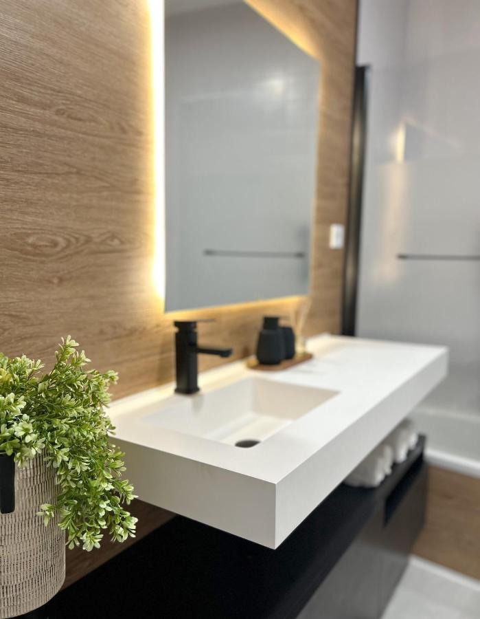 Apartamento Plaza Castilleja de la Cuesta Zewnętrze zdjęcie
